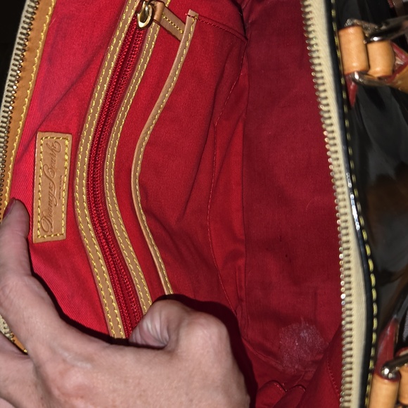 Dooney and Bourke vintage dome satchel in patent and tan leather GUC - Picture 9 of 11